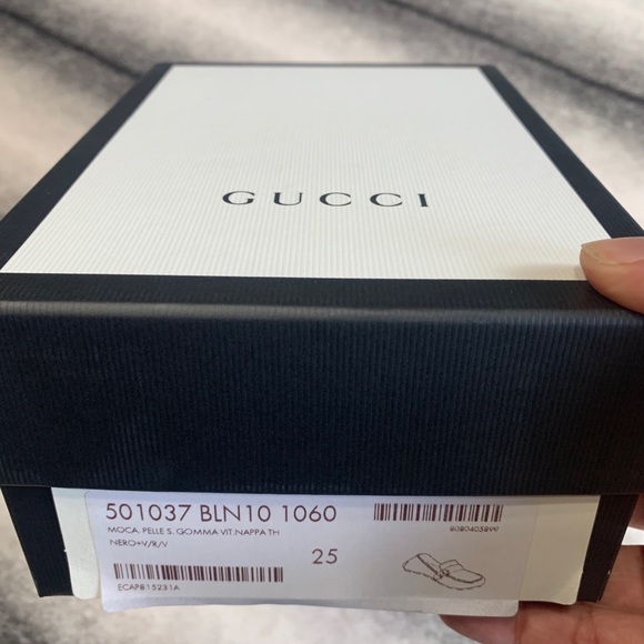 { Gucci } GG Noel Logo Leather Driver Loafer Shoe - Picture 9 of 9